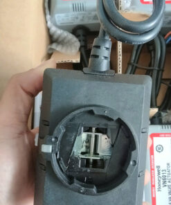 Van điện Honeywell VN6013